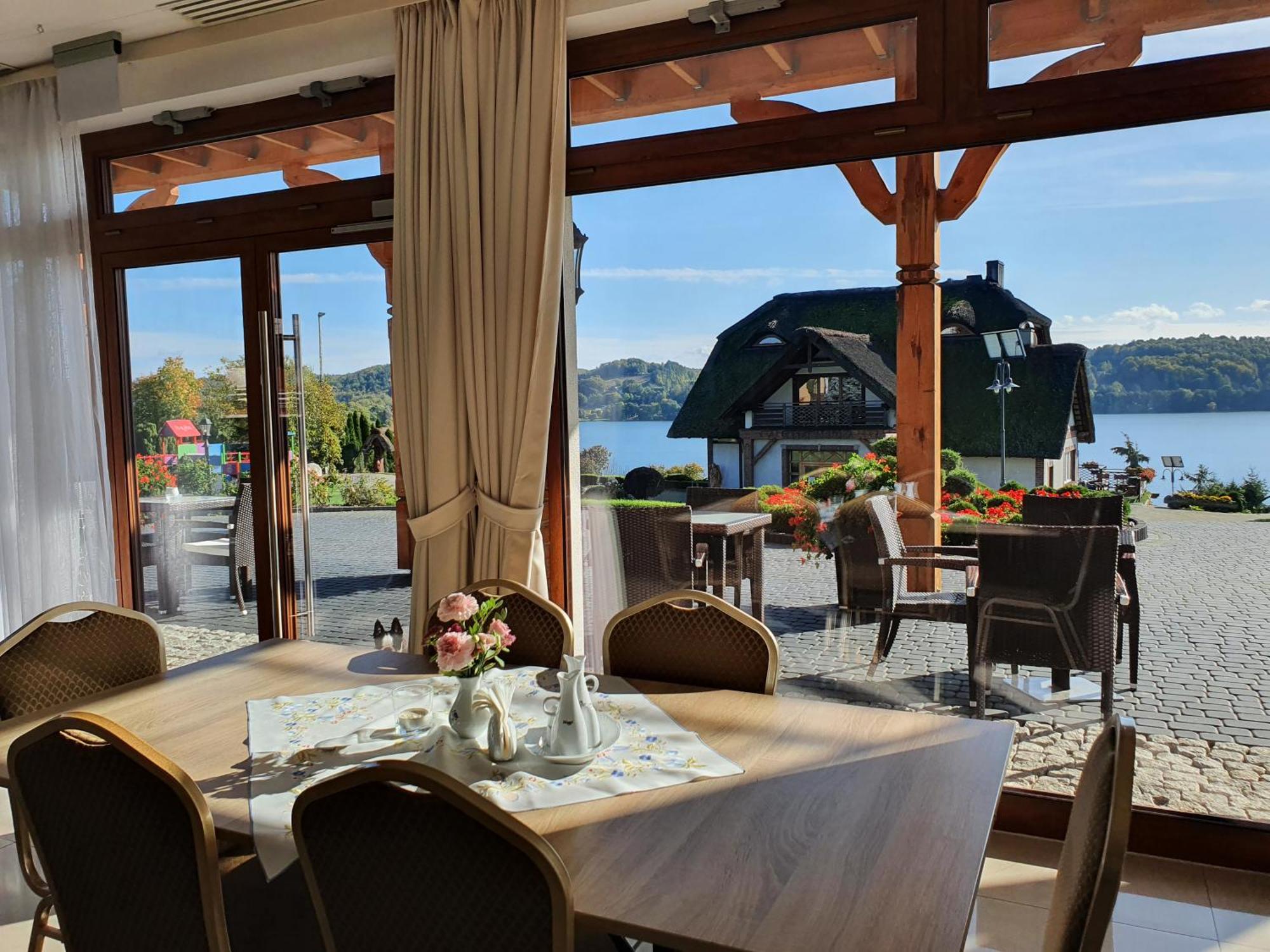 Wichrowe Wzgorze Chmielno Hotel Bagian luar foto
